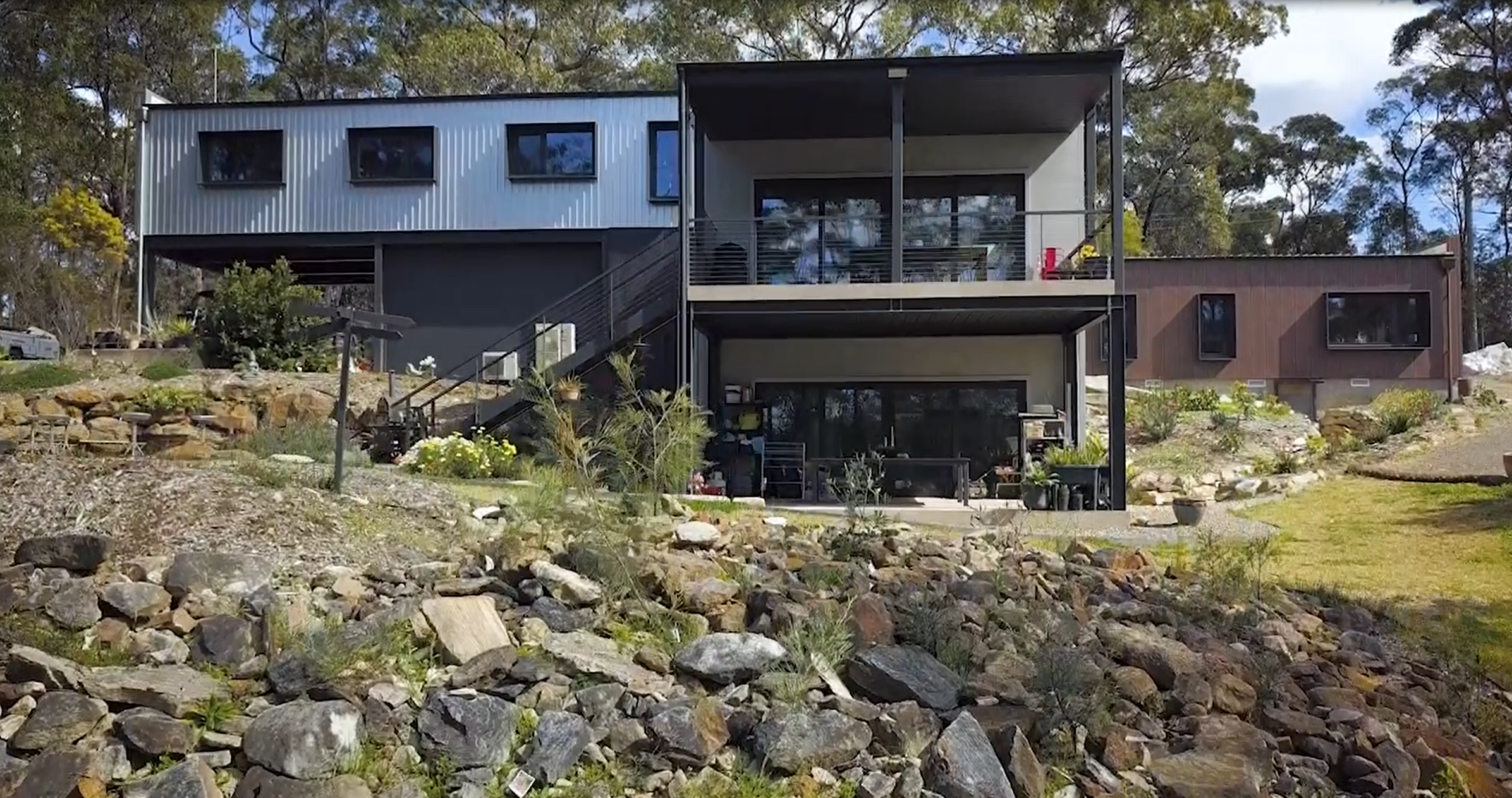 A bushfire resistant, multigenerational passive house in the Blue Mountains.